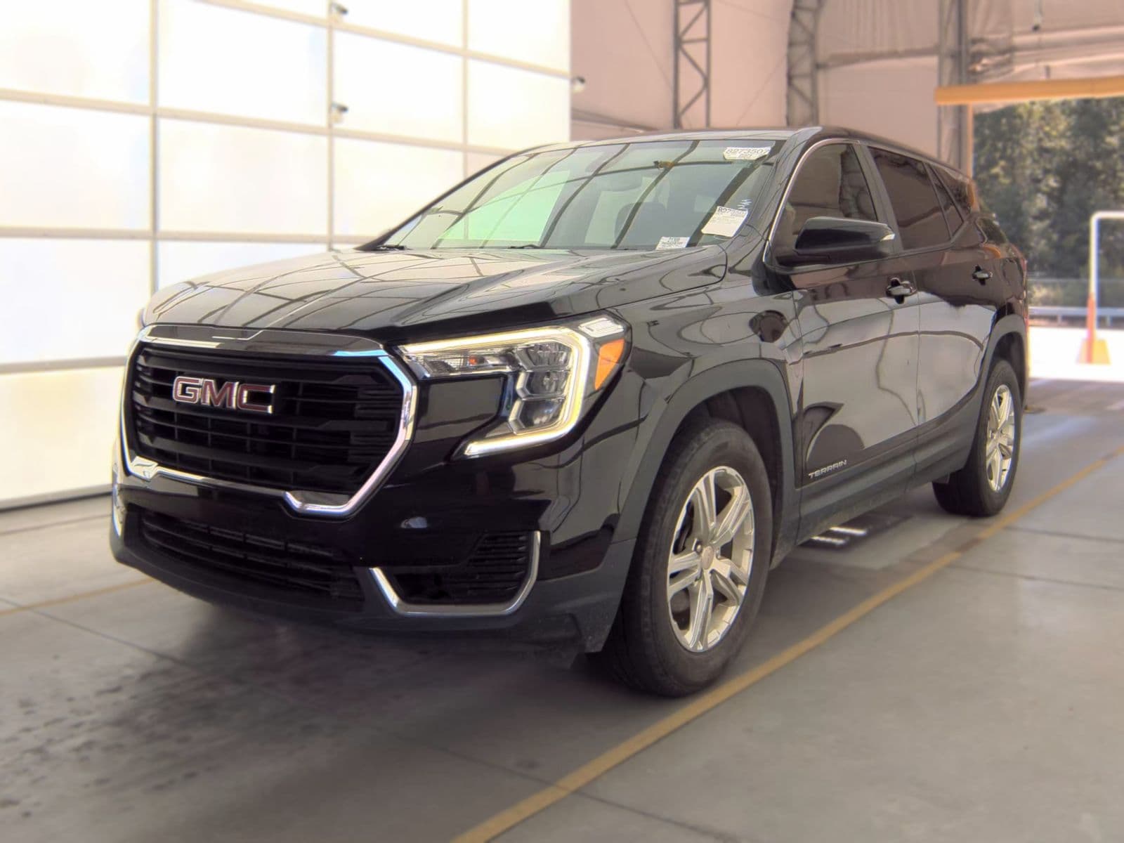 2022 GMC TERRAIN SLE 1