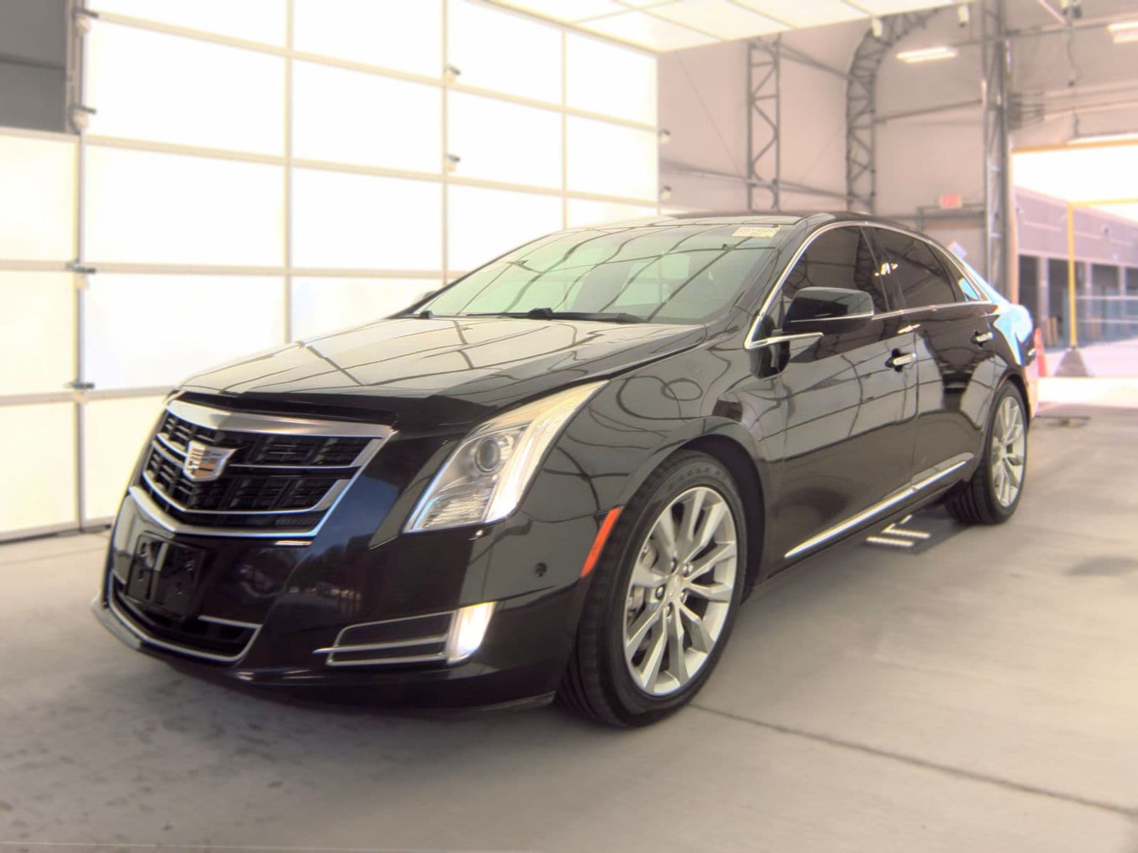 2017 CADILLAC XTS Luxury 1