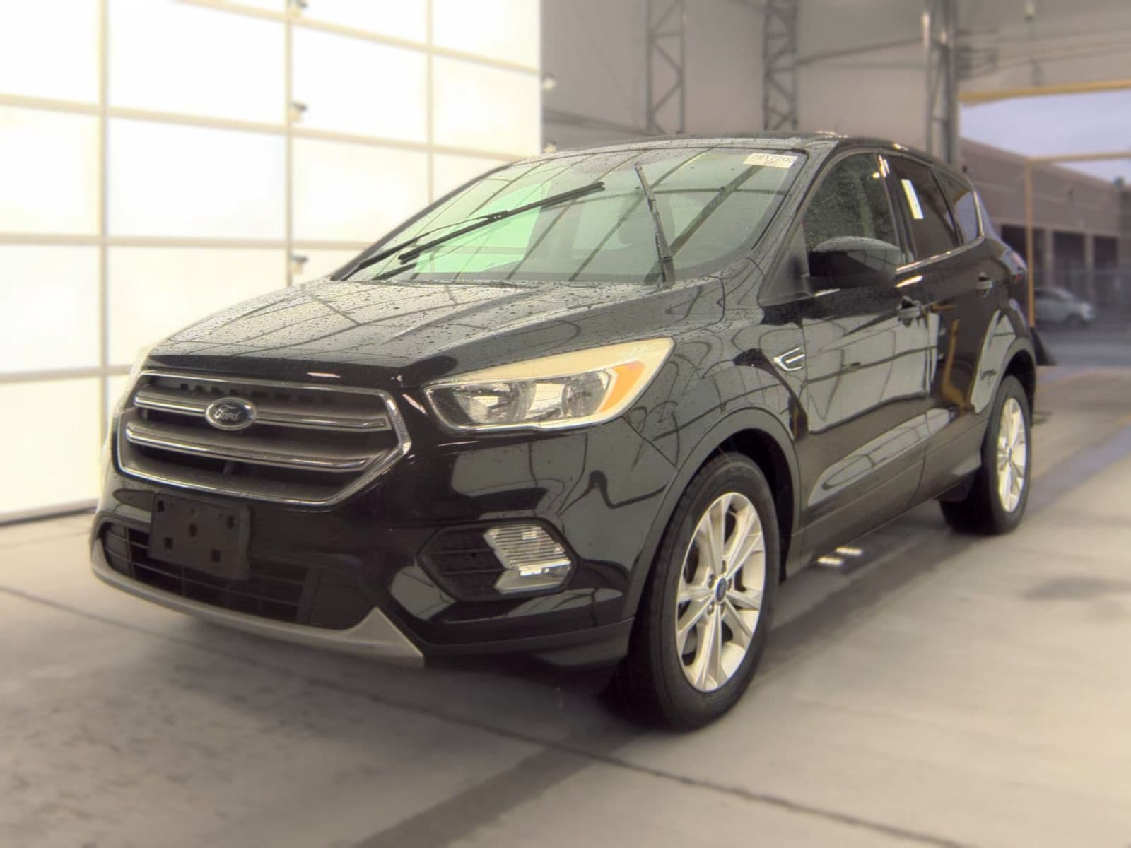 2017 FORD ESCAPE SE 1
