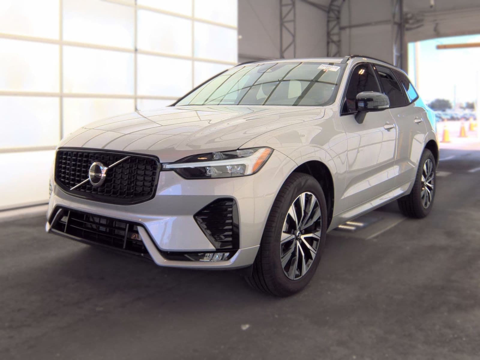 2025 VOLVO XC60 B5 Core