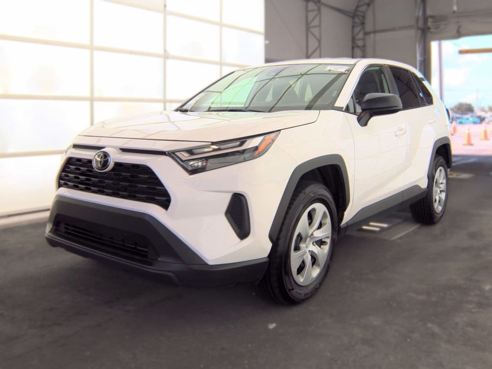 2025 TOYOTA RAV4 LE
