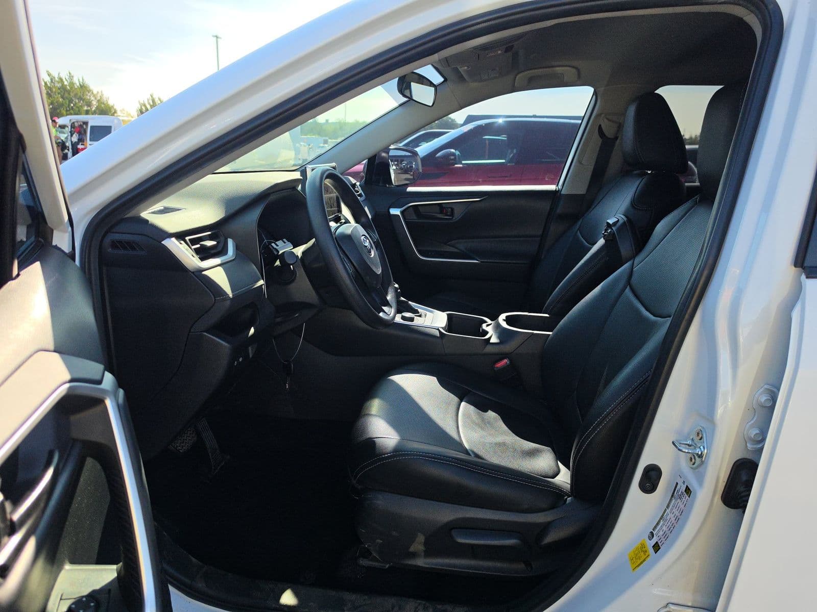 2025 TOYOTA RAV4 HYBRID LE