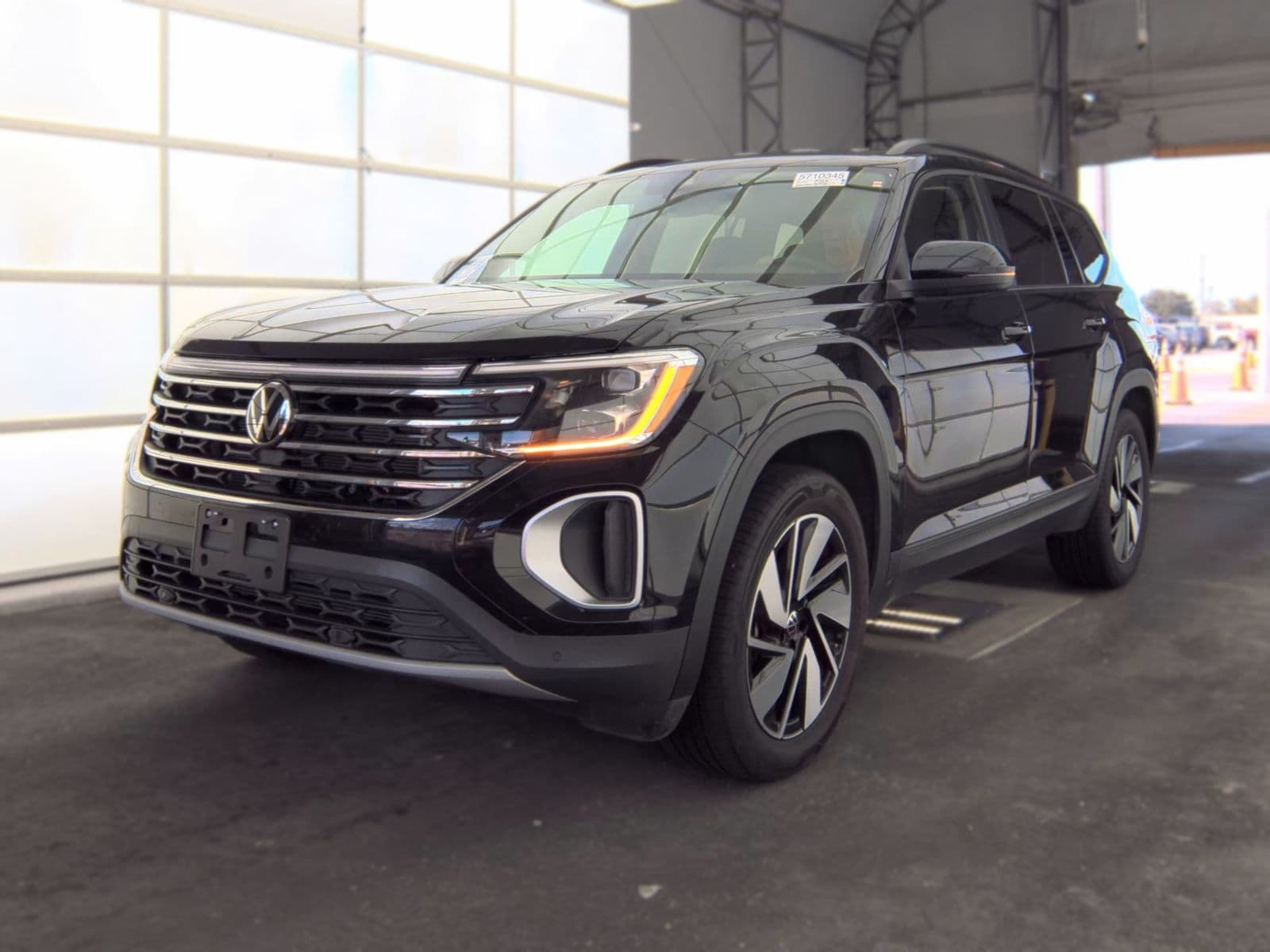 2025 VOLKSWAGEN ATLAS 2.0T SE