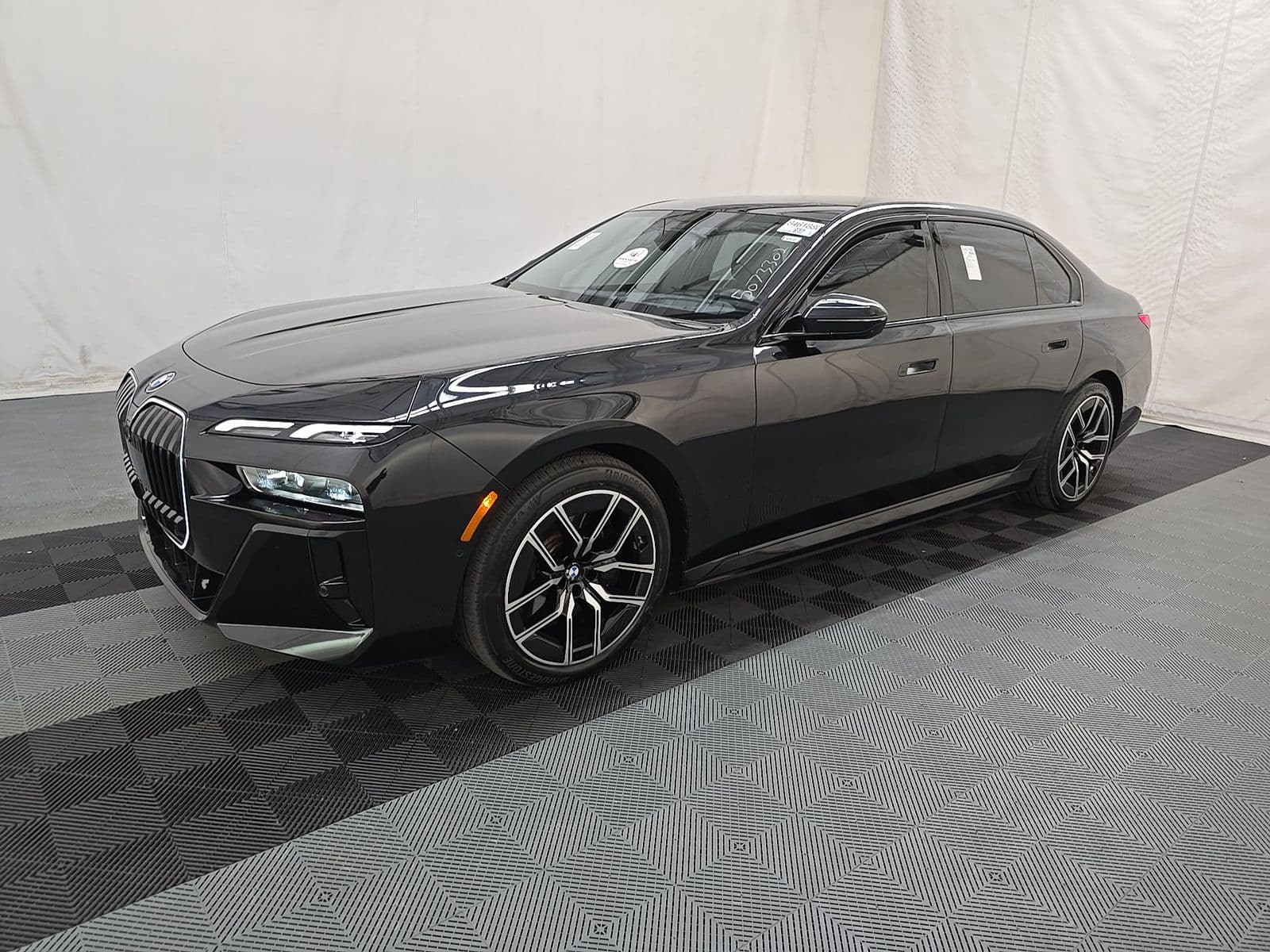 2025 BMW I7 xDrive60