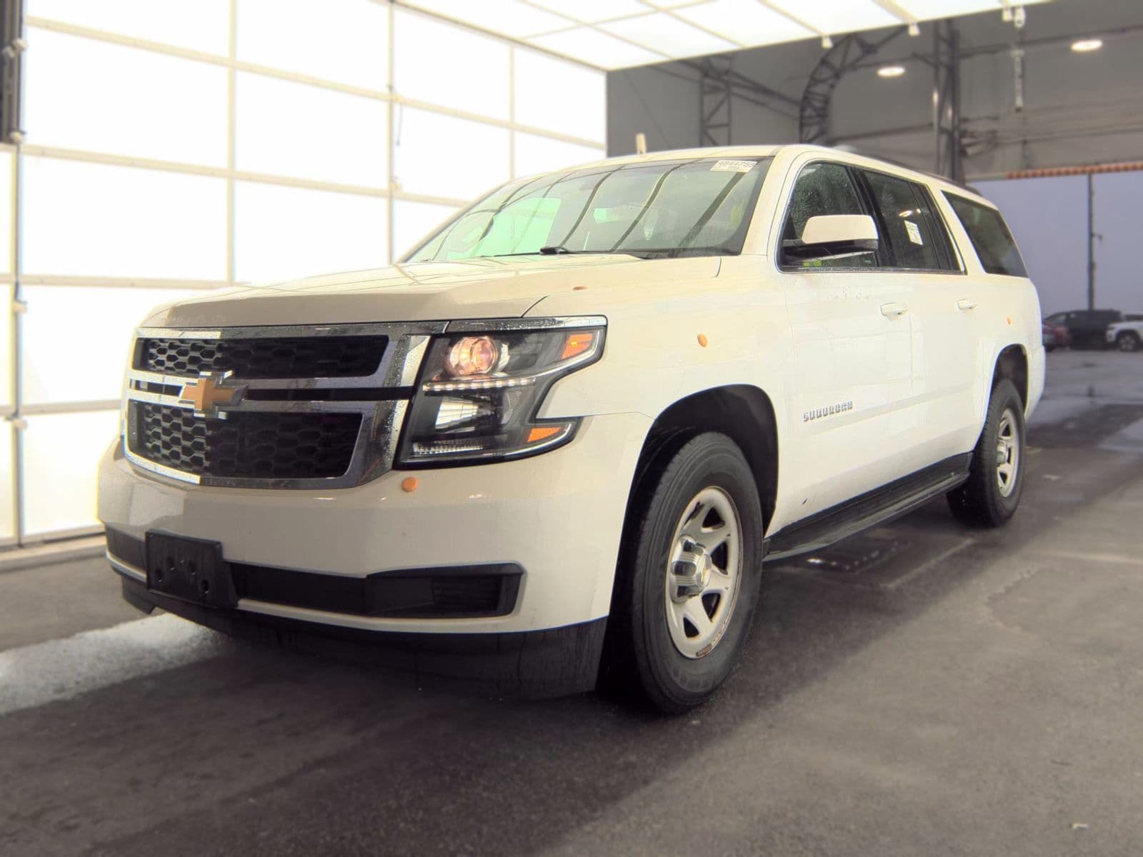 2017 CHEVROLET SUBURBAN Commercial 1