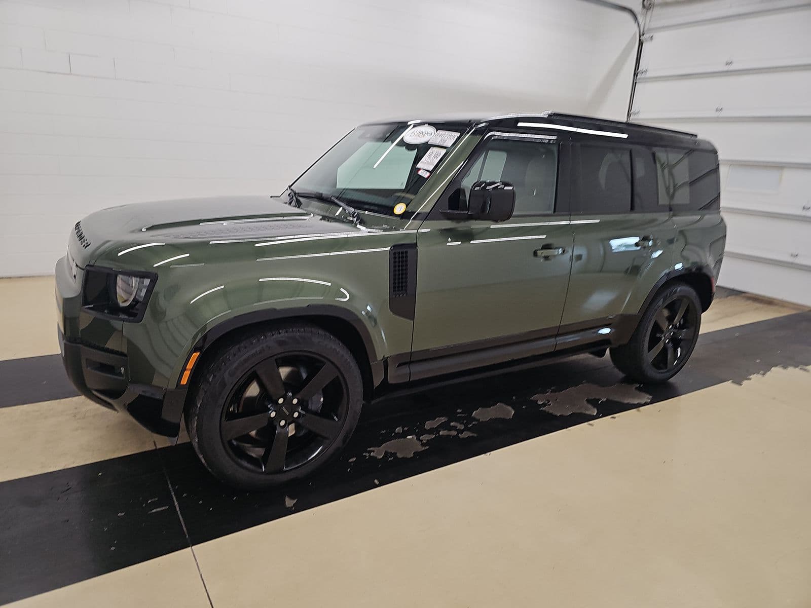 2026 LAND ROVER DEFENDER 110 X-DYNAMIC SE