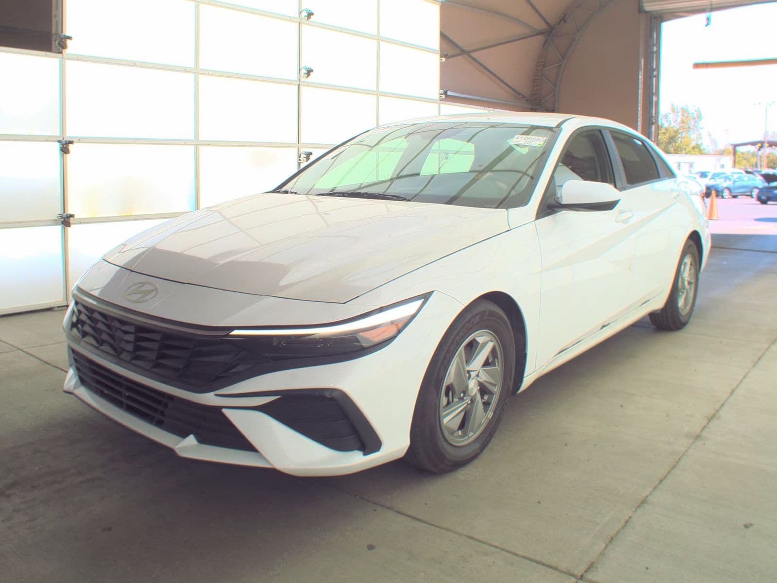 2026 HYUNDAI ELANTRA SE 1