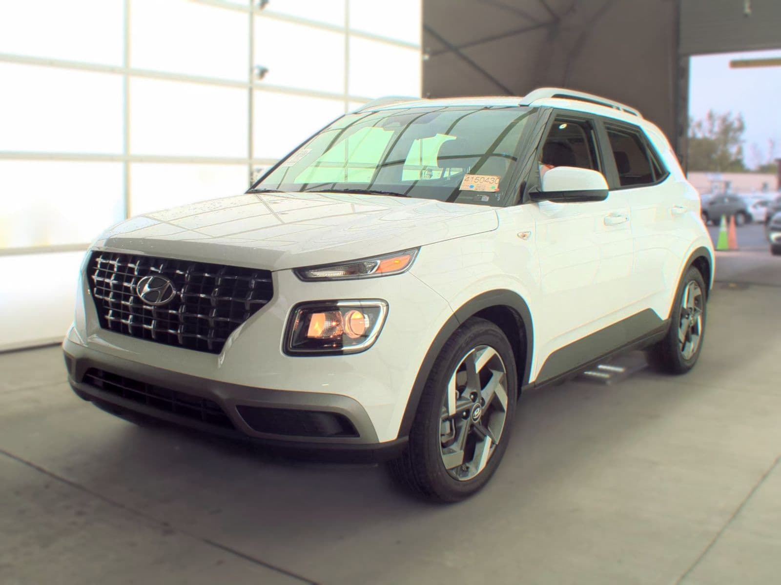 2026 HYUNDAI VENUE SEL 1