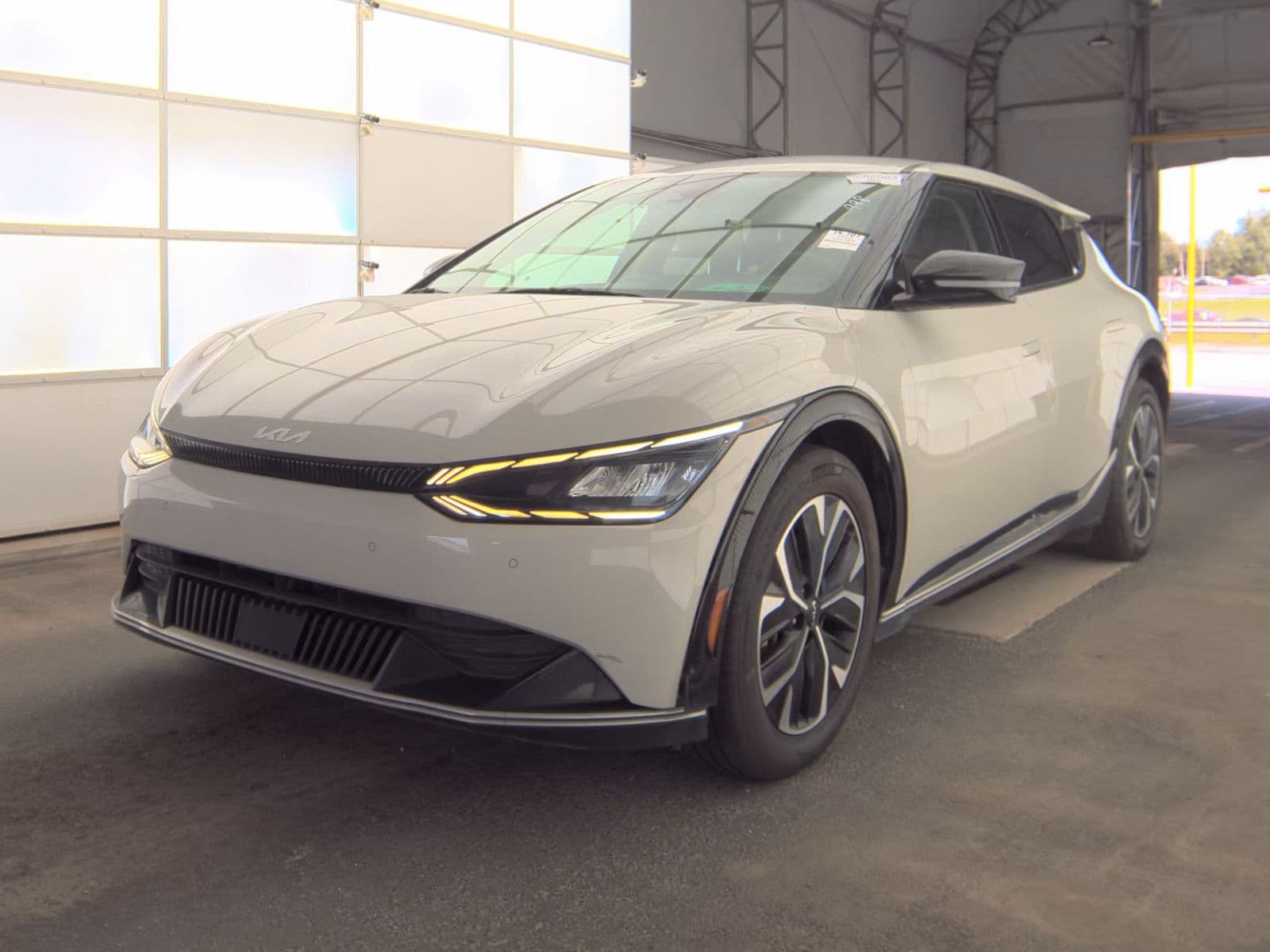 2022 KIA EV6 Wind 1