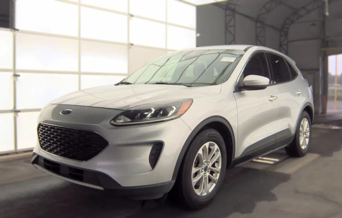 2020 FORD ESCAPE SE 1