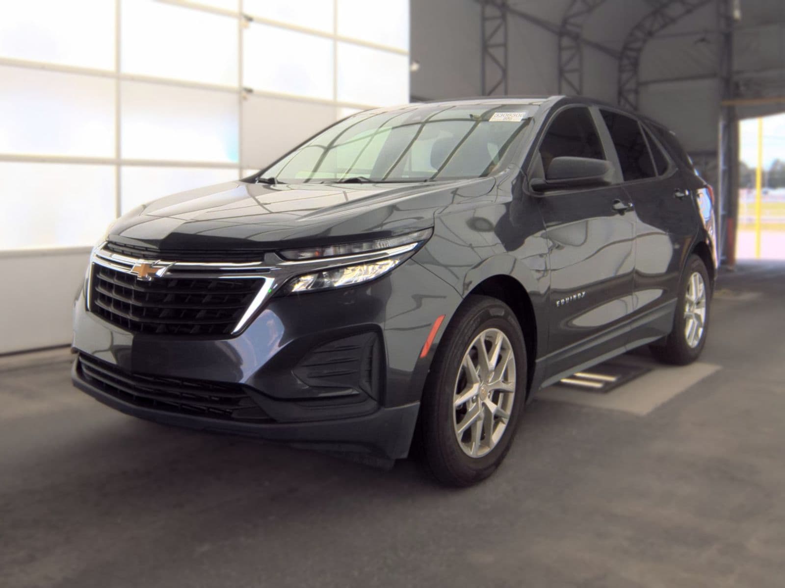 2022 CHEVROLET EQUINOX LS 1