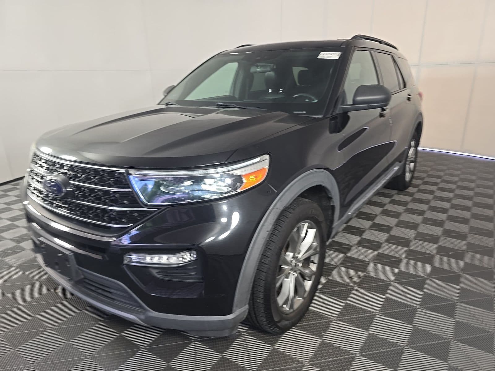2020 FORD EXPLORER XLT 1
