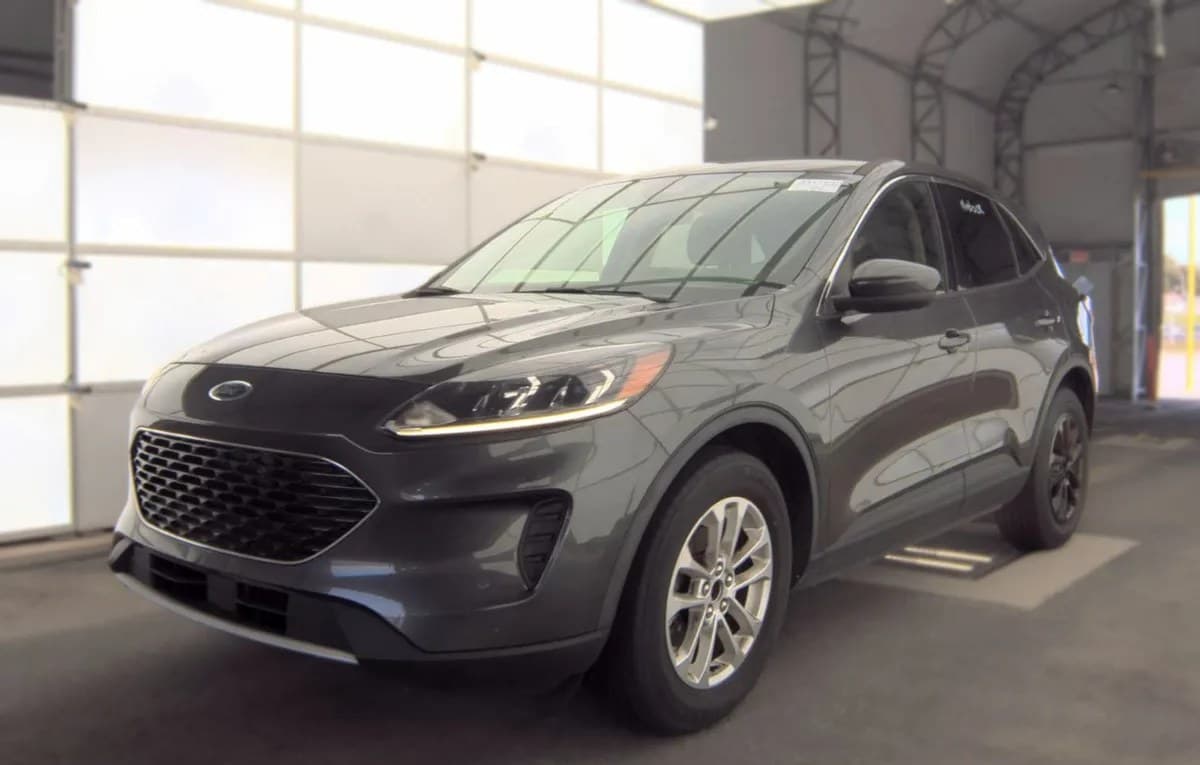 2020 FORD ESCAPE SE 1