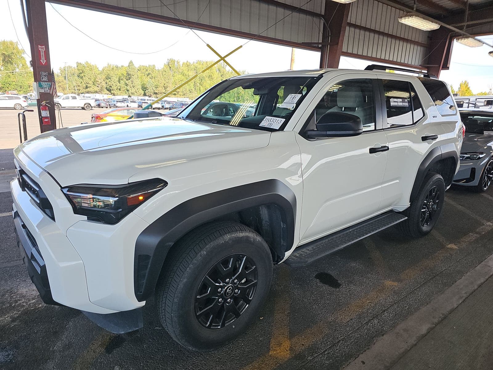 2025 TOYOTA 4RUNNER SR5