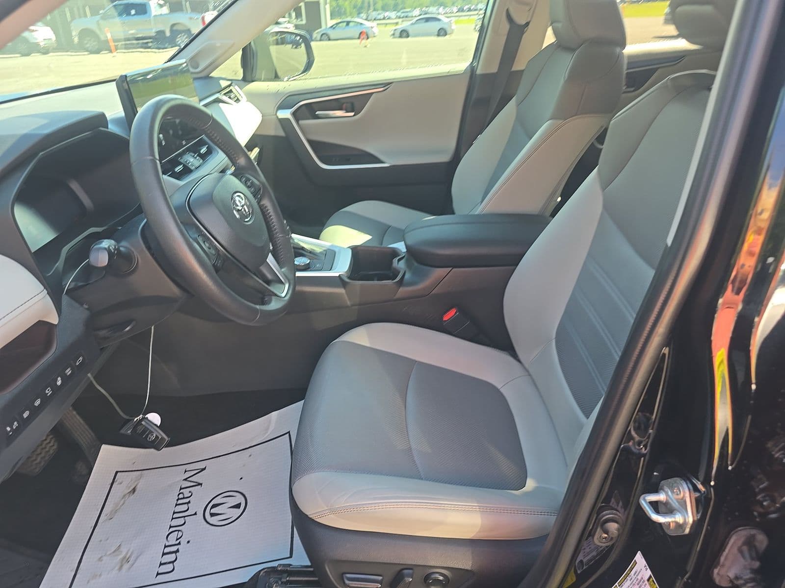 2023 TOYOTA RAV4 HYBRID Limited