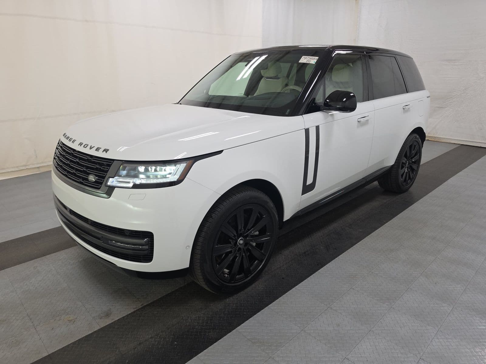 2025 LAND ROVER RANGE ROVER PLUG-IN HYBRID SE