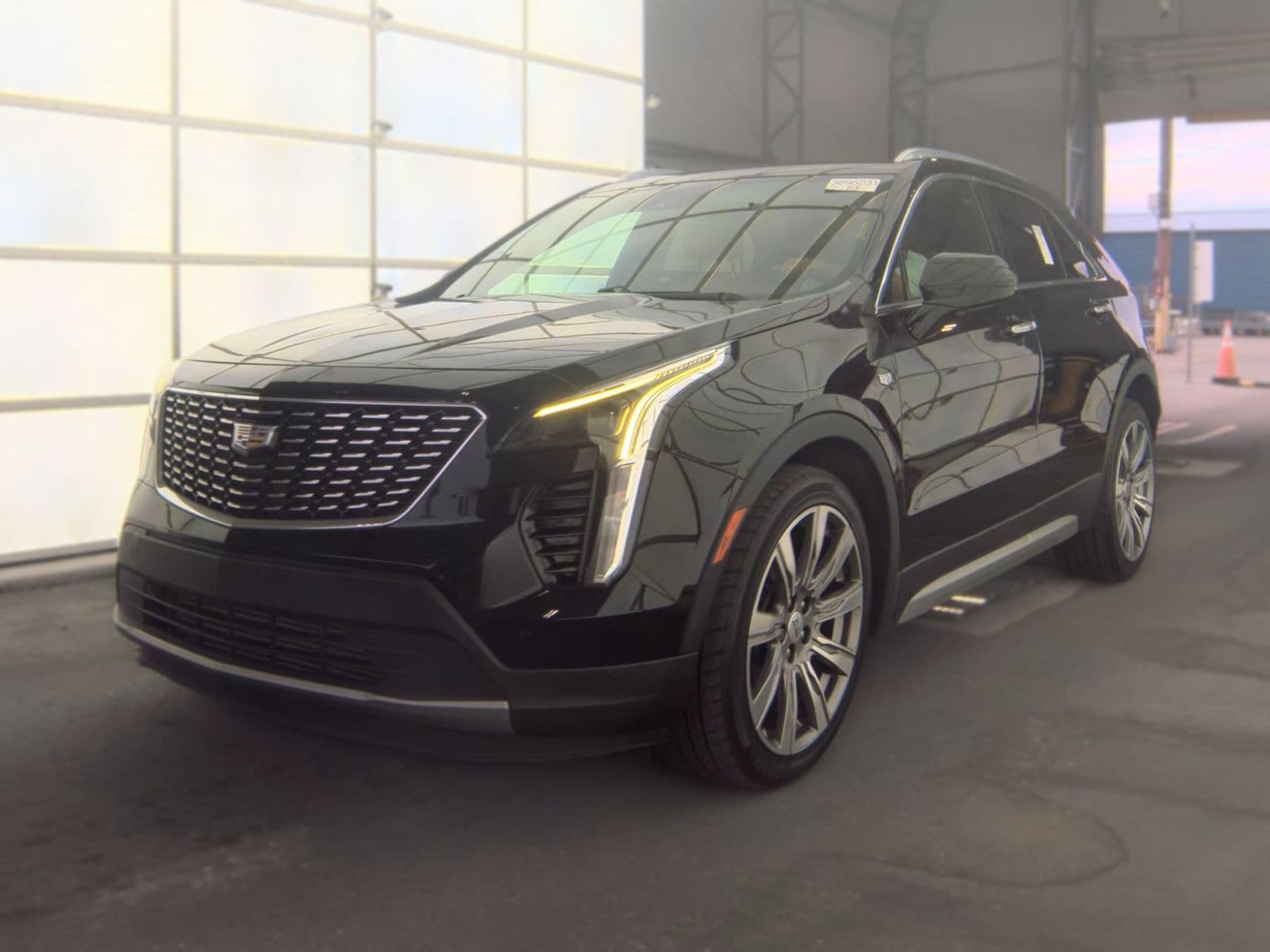 2019 CADILLAC XT4 PREMIUM Luxury