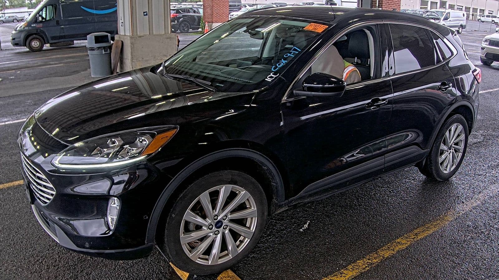 2022 FORD ESCAPE Titanium