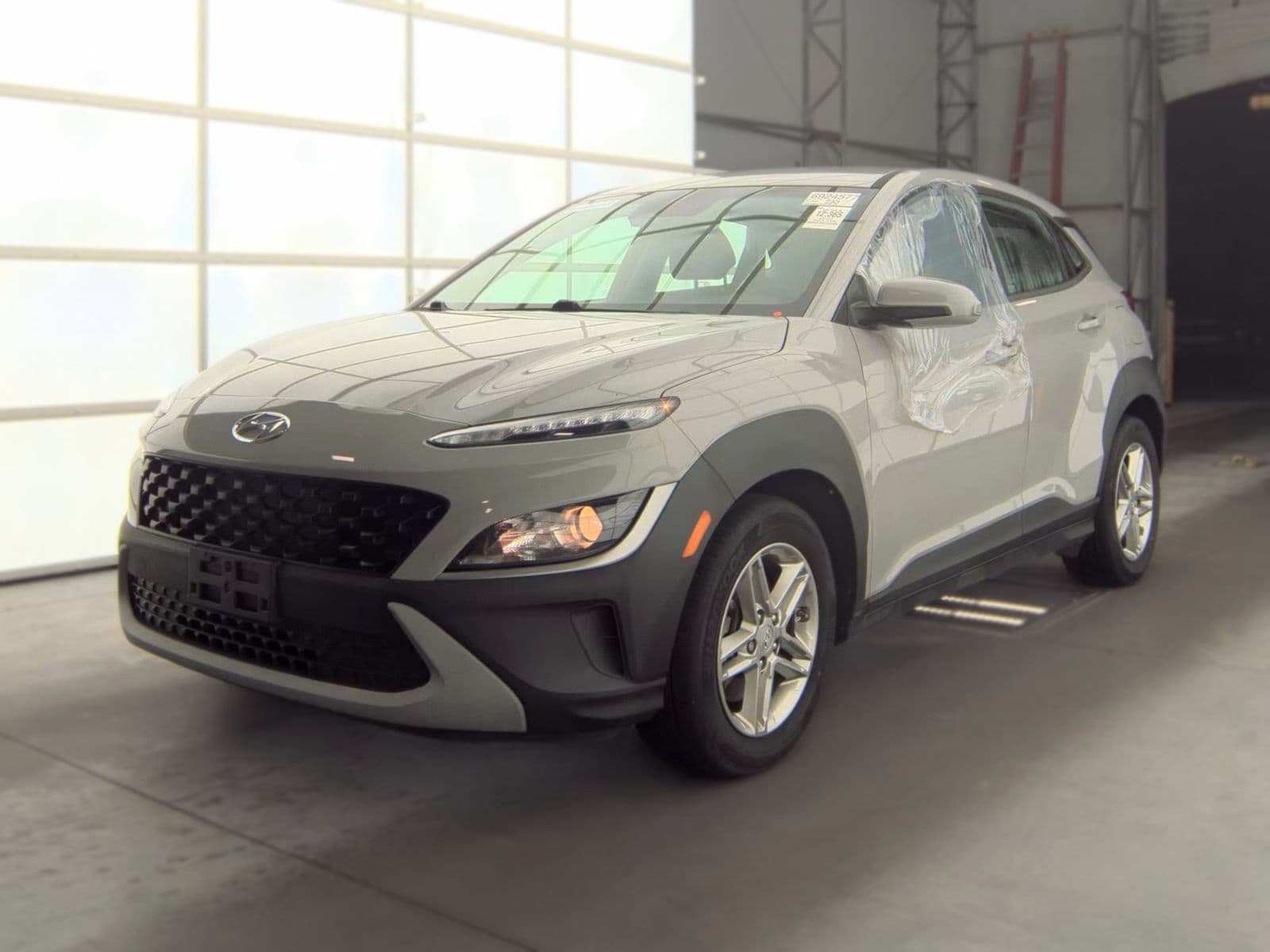 2023 HYUNDAI KONA SE