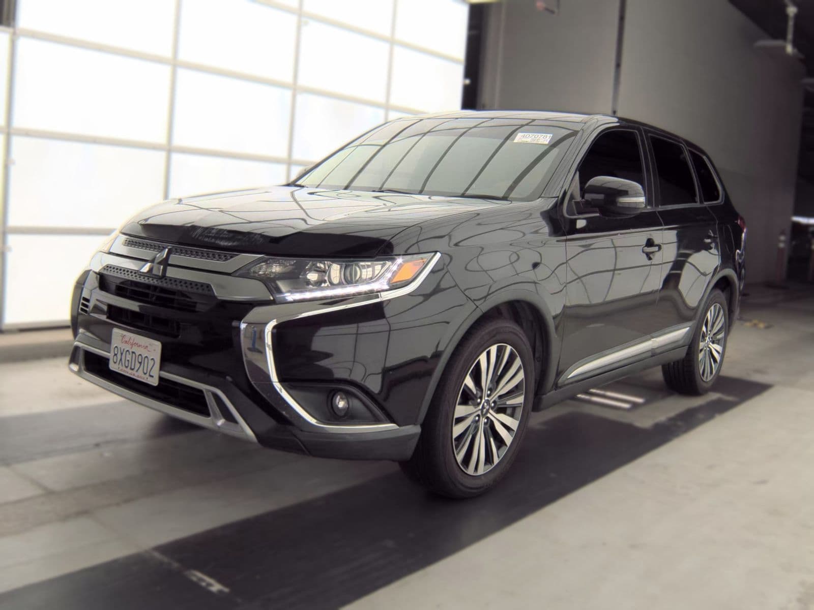 2019 MITSUBISHI OUTLANDER SE