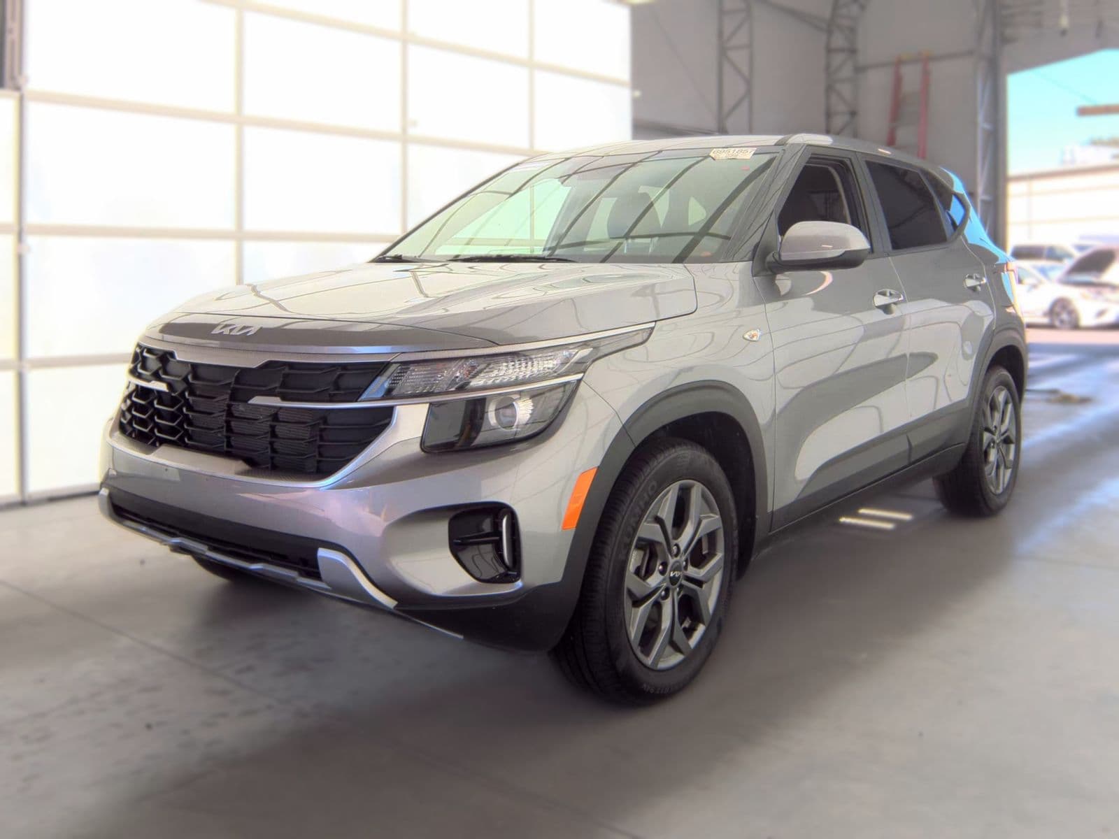 2024 KIA SELTOS LX