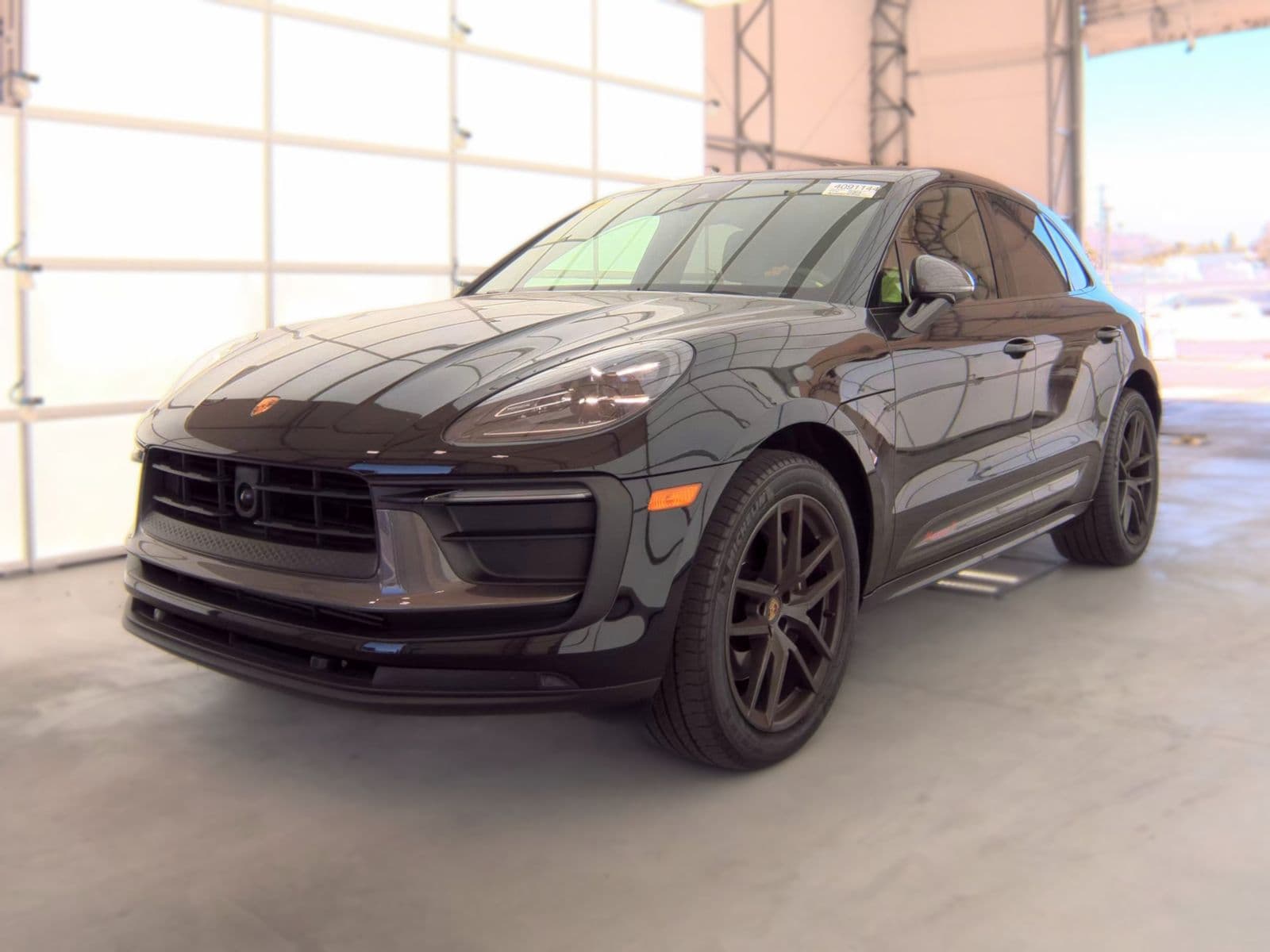 2023 PORSCHE MACAN T
