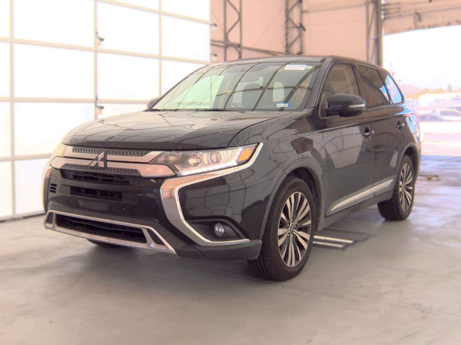 2019 MITSUBISHI OUTLANDER SE