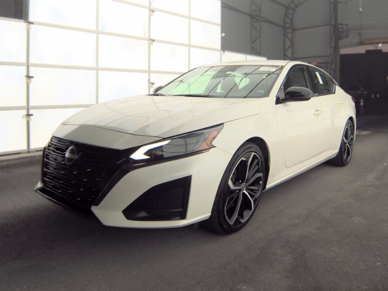 2024 NISSAN ALTIMA 2.5 SR