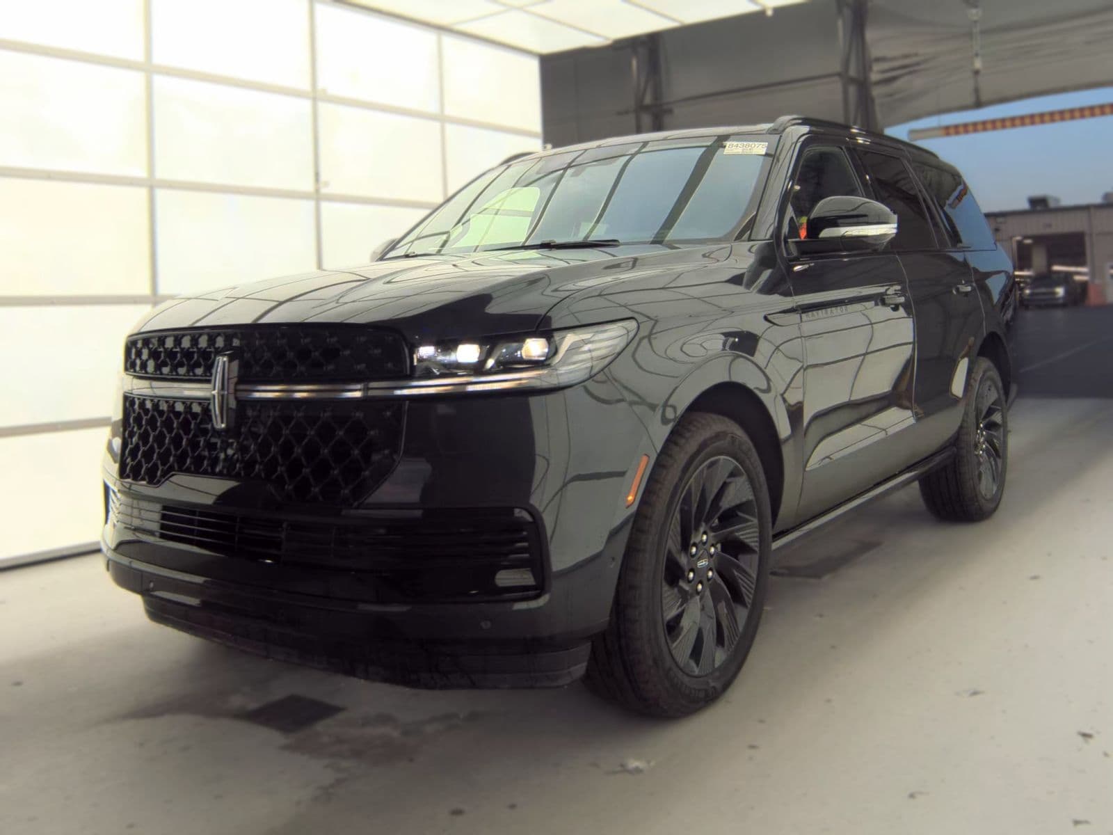 2025 LINCOLN NAVIGATOR Reserve