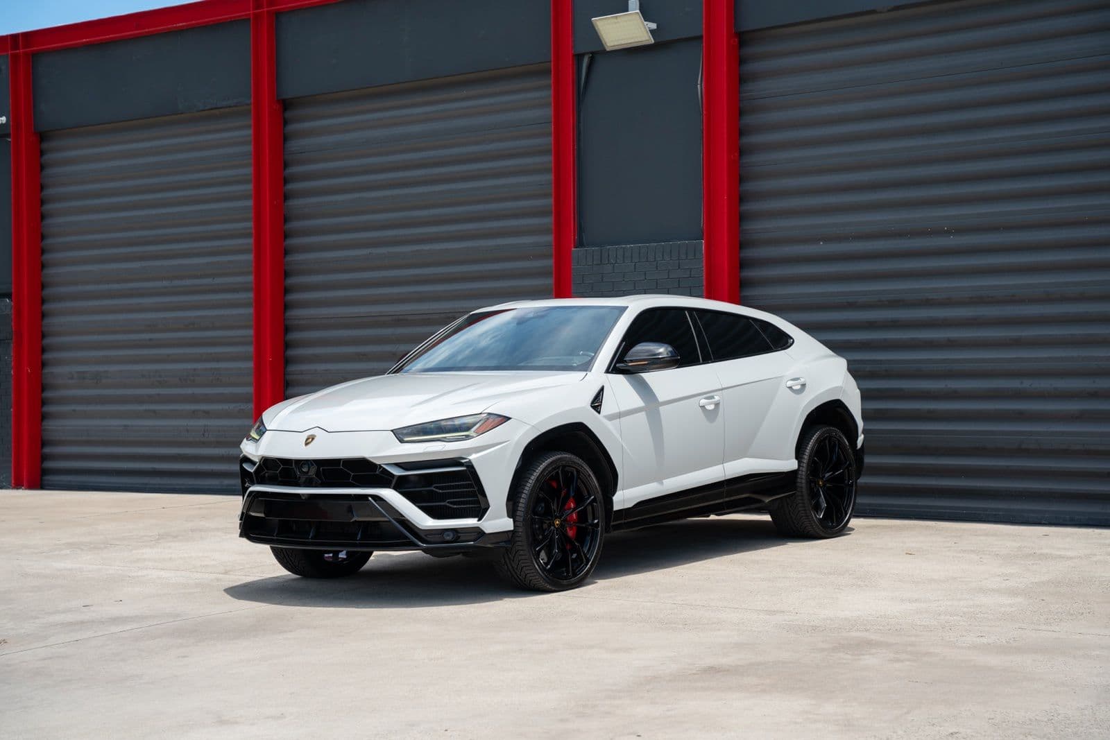 2022 LAMBORGHINI URUS Base