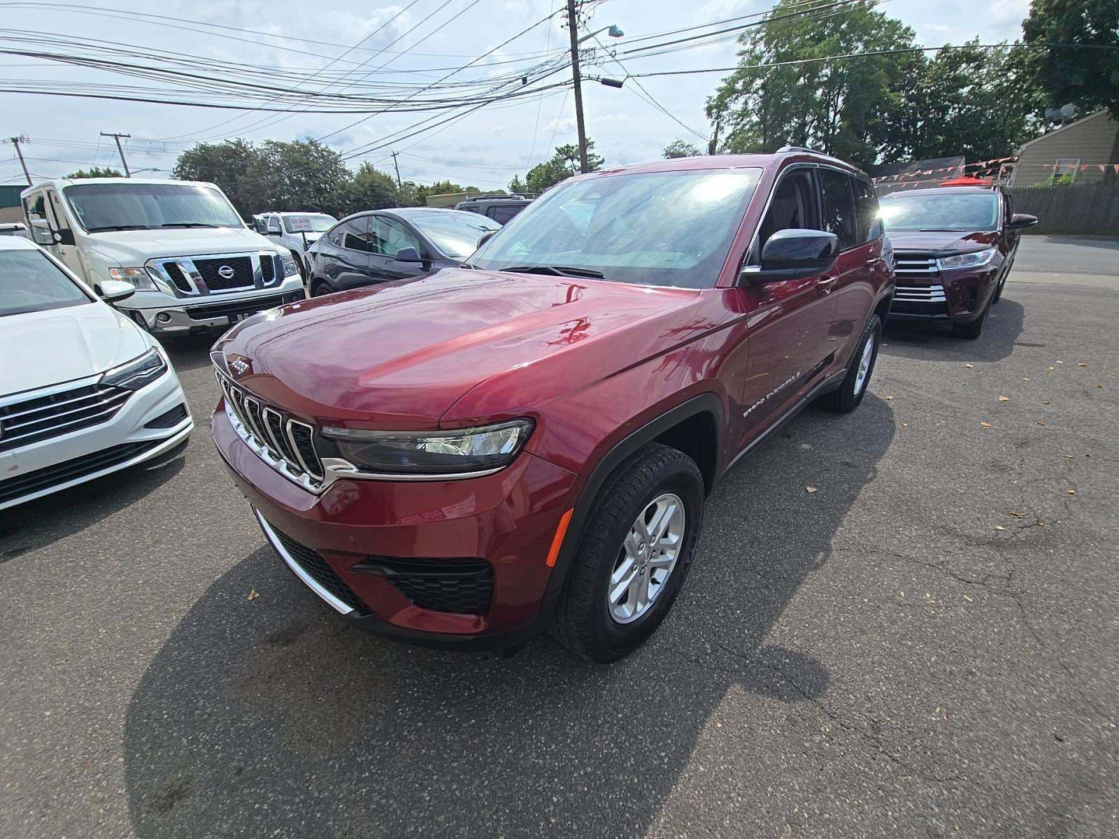 2023 JEEP GRAND CHEROKEE Laredo