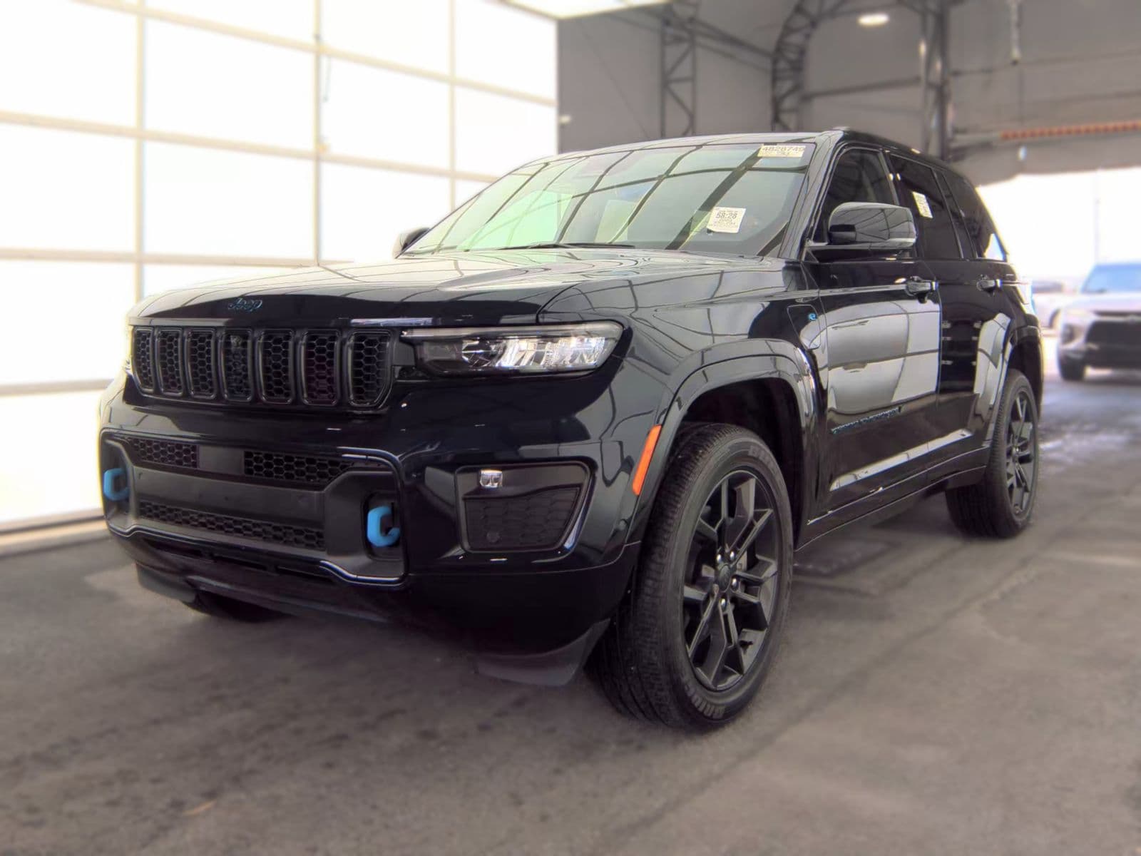 2023 JEEP GRAND CHEROKEE 4XE 30TH Anniversary