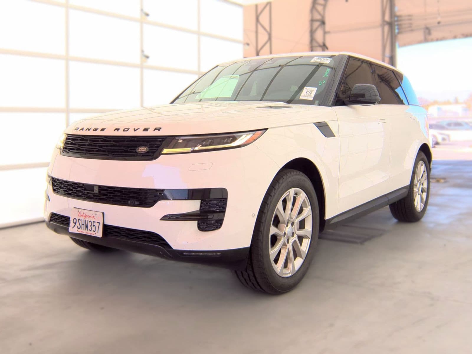 2025 LAND ROVER RANGE ROVER SPORT SE