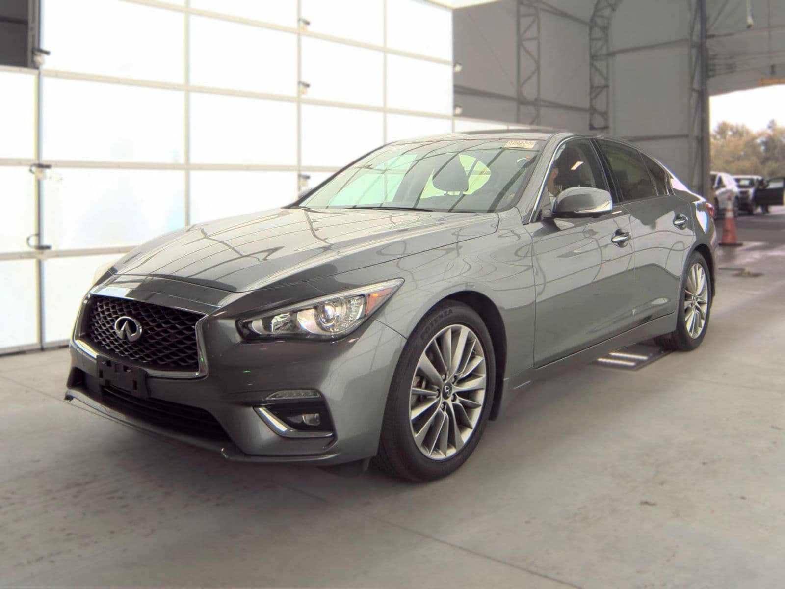 2023 INFINITI Q50 LUXE