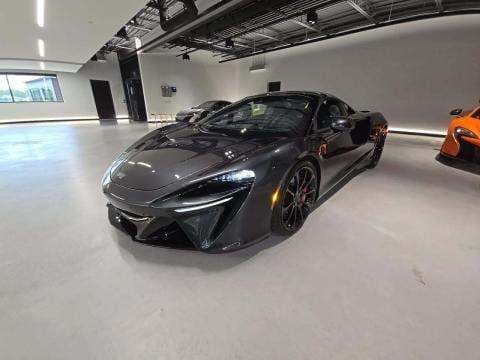 2025 MCLAREN ARTURA Base