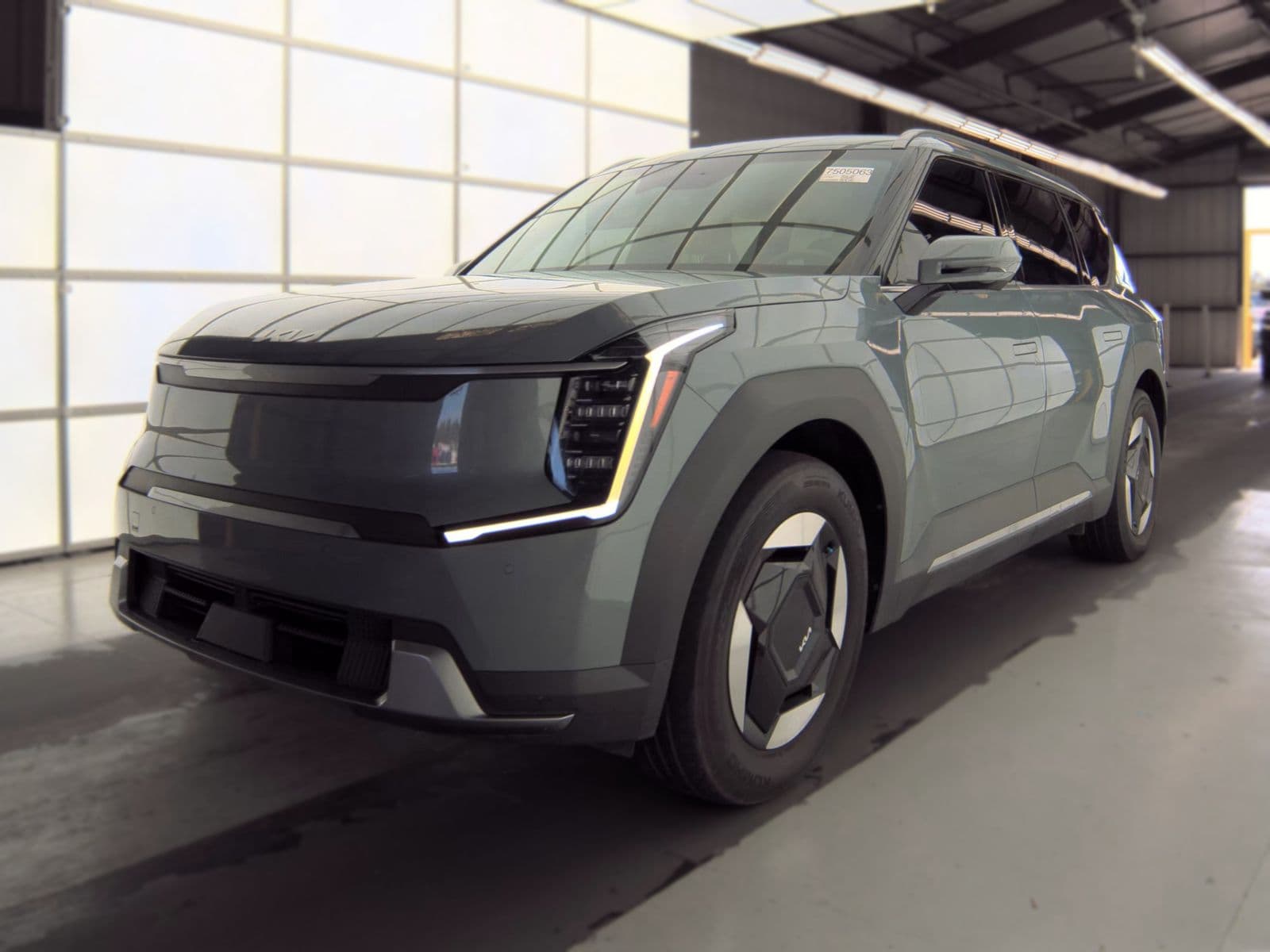 2024 KIA EV9 Wind