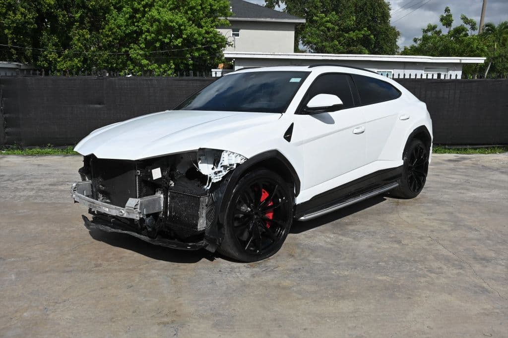 2019 LAMBORGHINI URUS Base