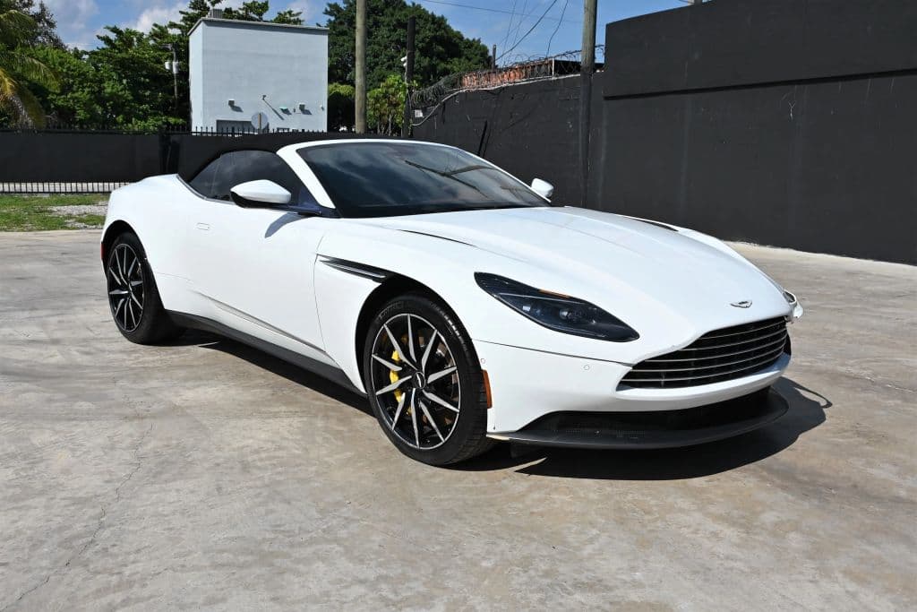 2020 ASTON MARTIN DB11 V8