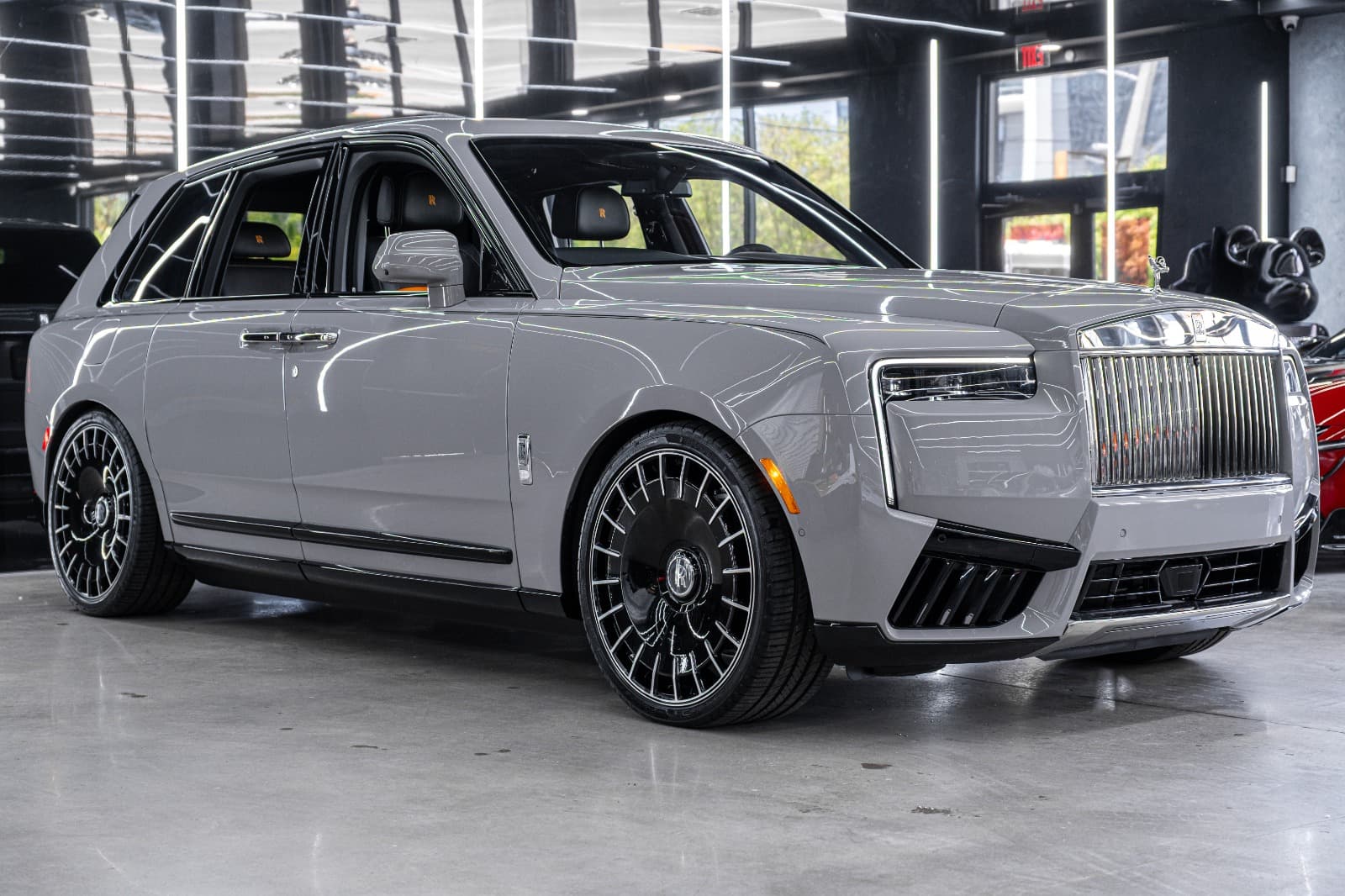 2027 ROLLS-ROYCE CULLINAN Base