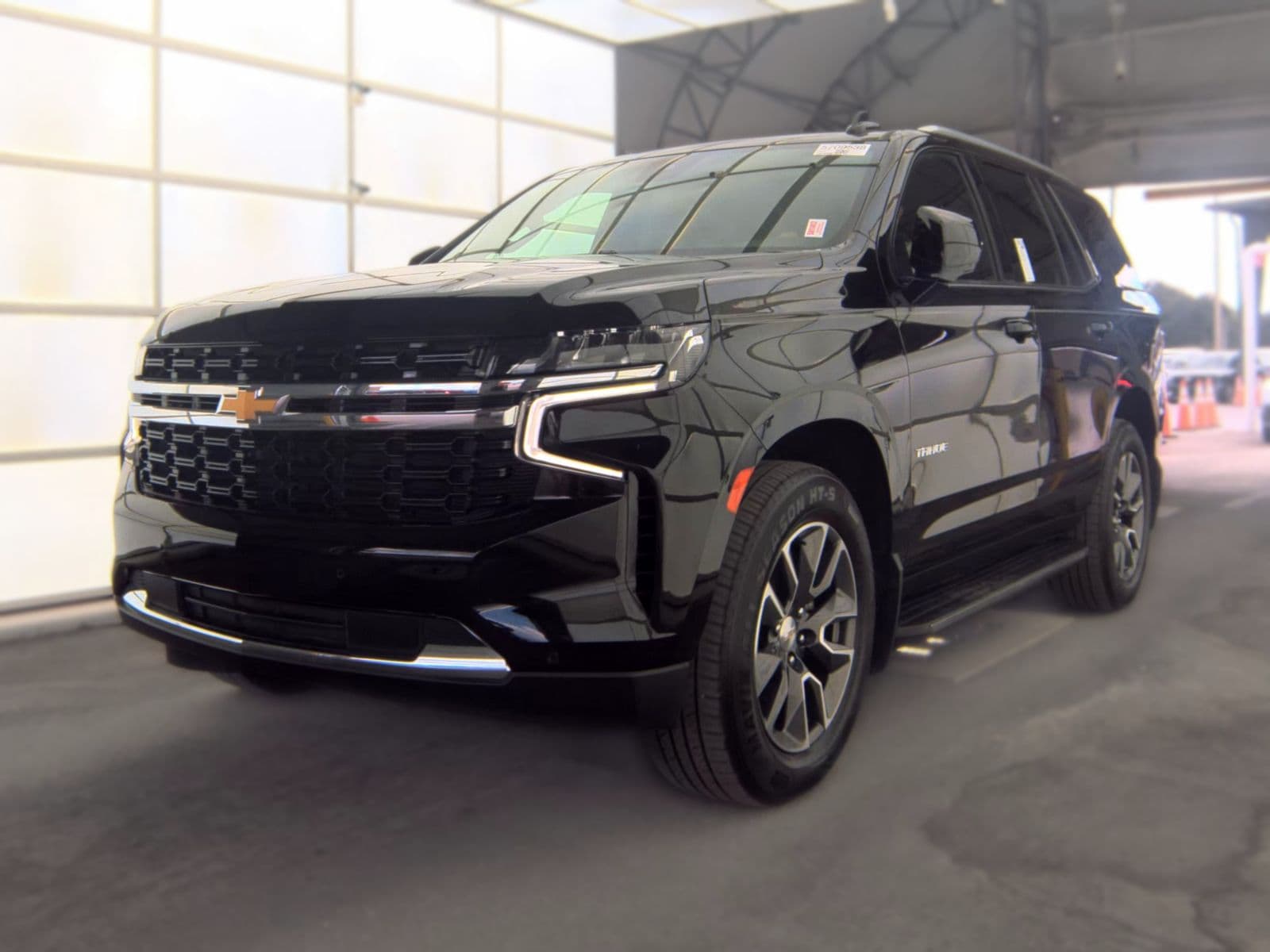 2023 CHEVROLET TAHOE LS