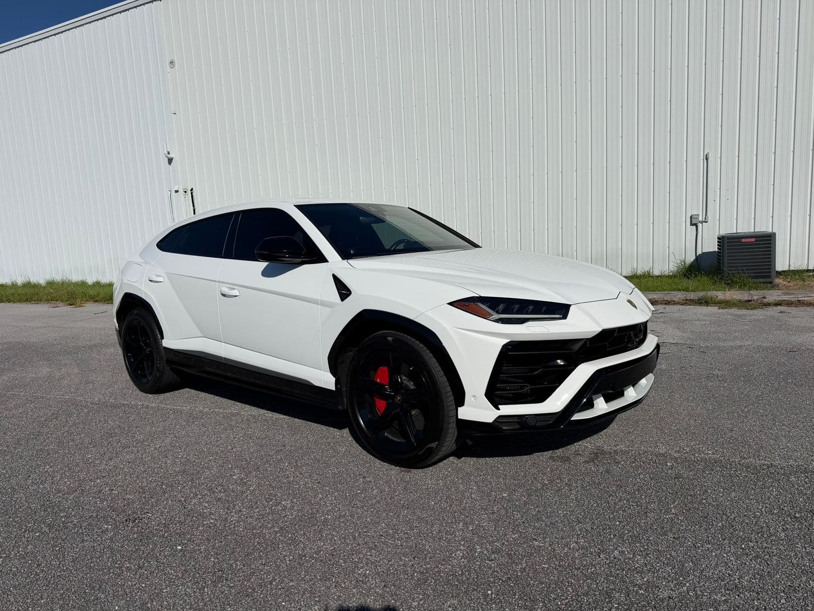 2019 LAMBORGHINI URUS Base