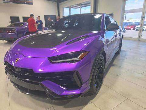 2024 LAMBORGHINI URUS Performante