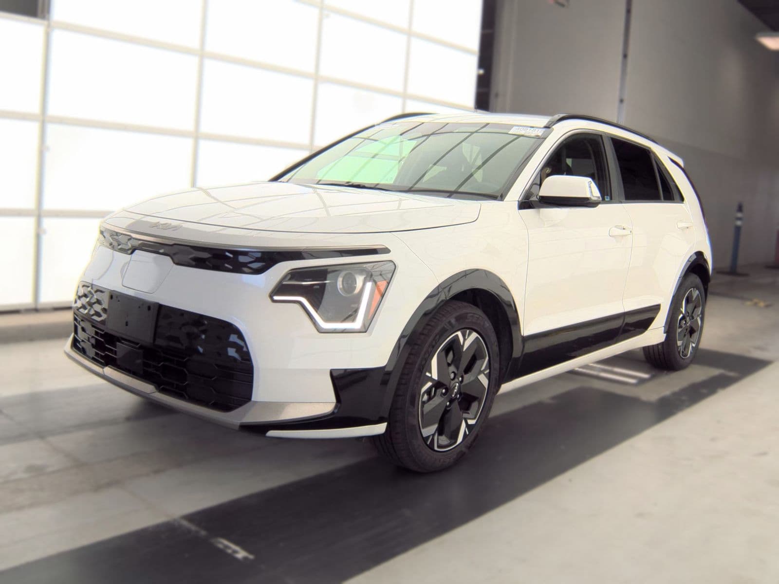 2023 KIA NIRO EV Wind