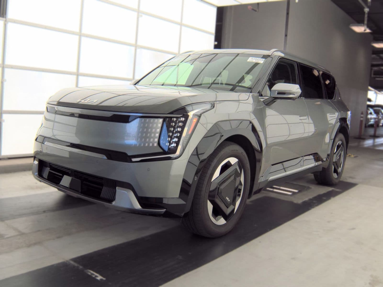 2024 KIA EV9 Land