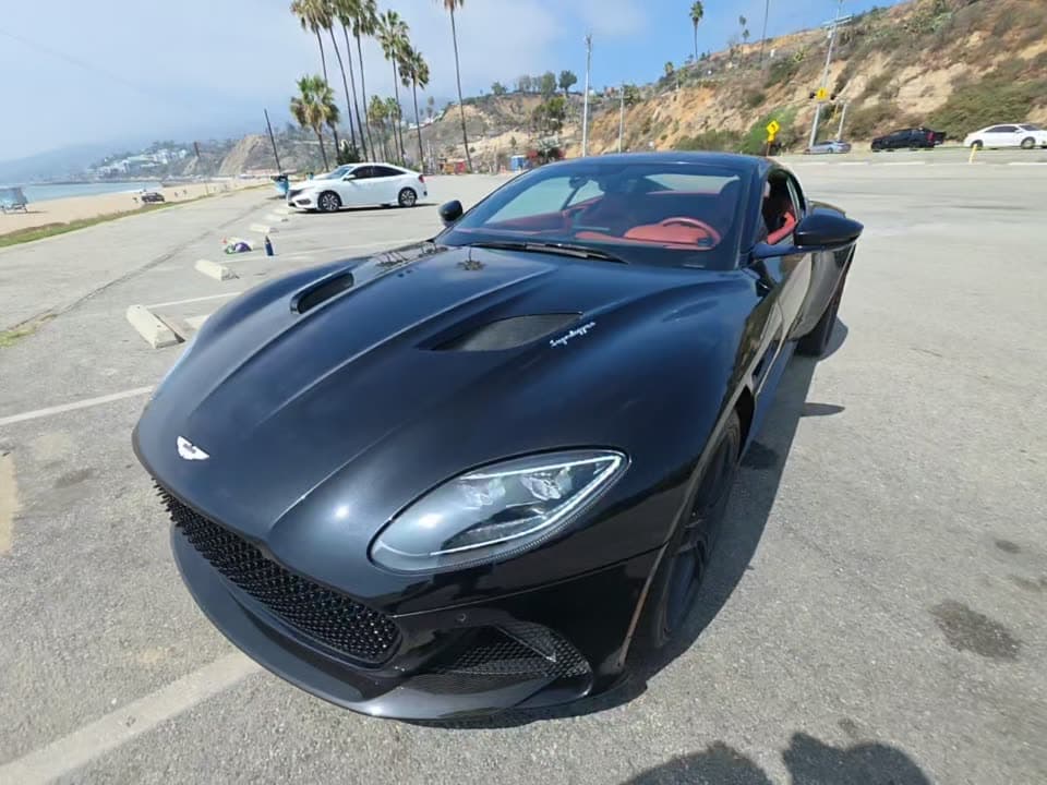 2019 ASTON MARTIN DBS Superleggera