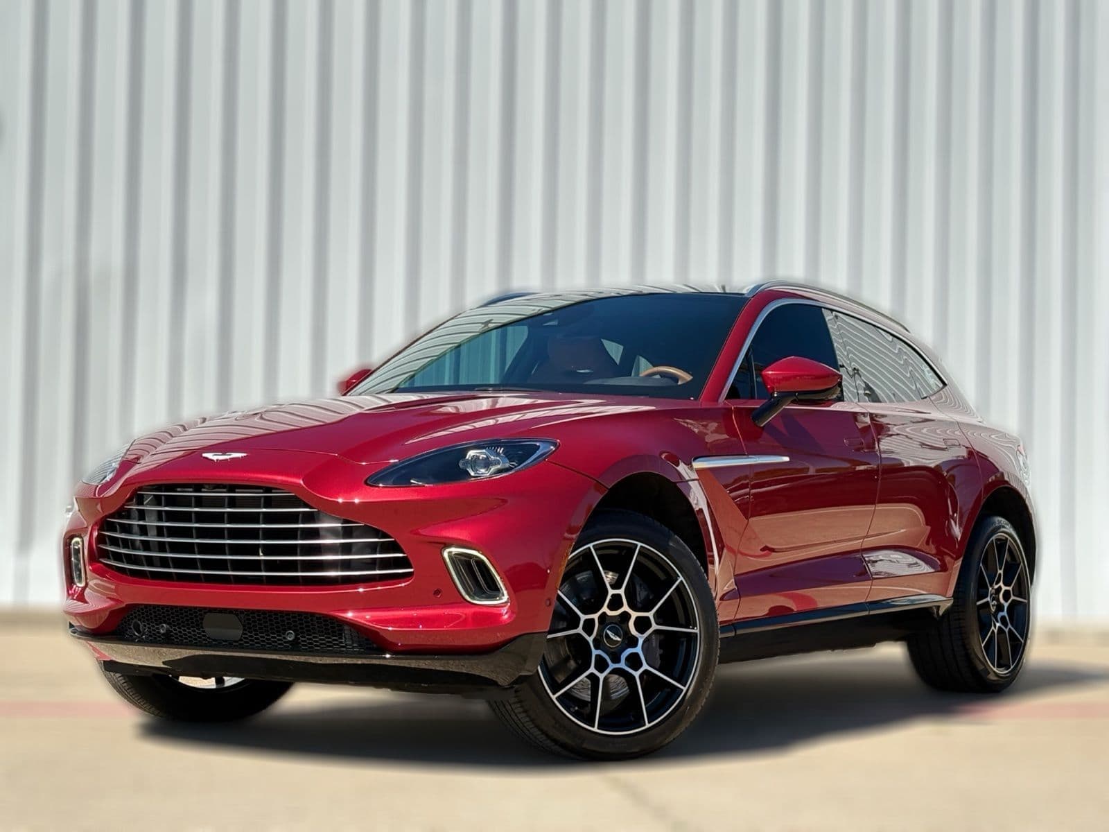 2021 ASTON MARTIN DBX Base
