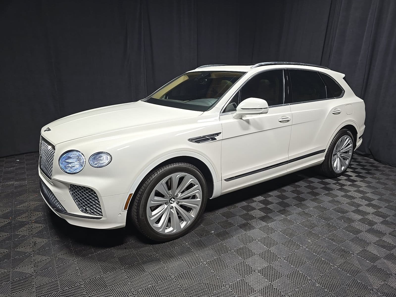 2021 BENTLEY BENTAYGA Hybrid