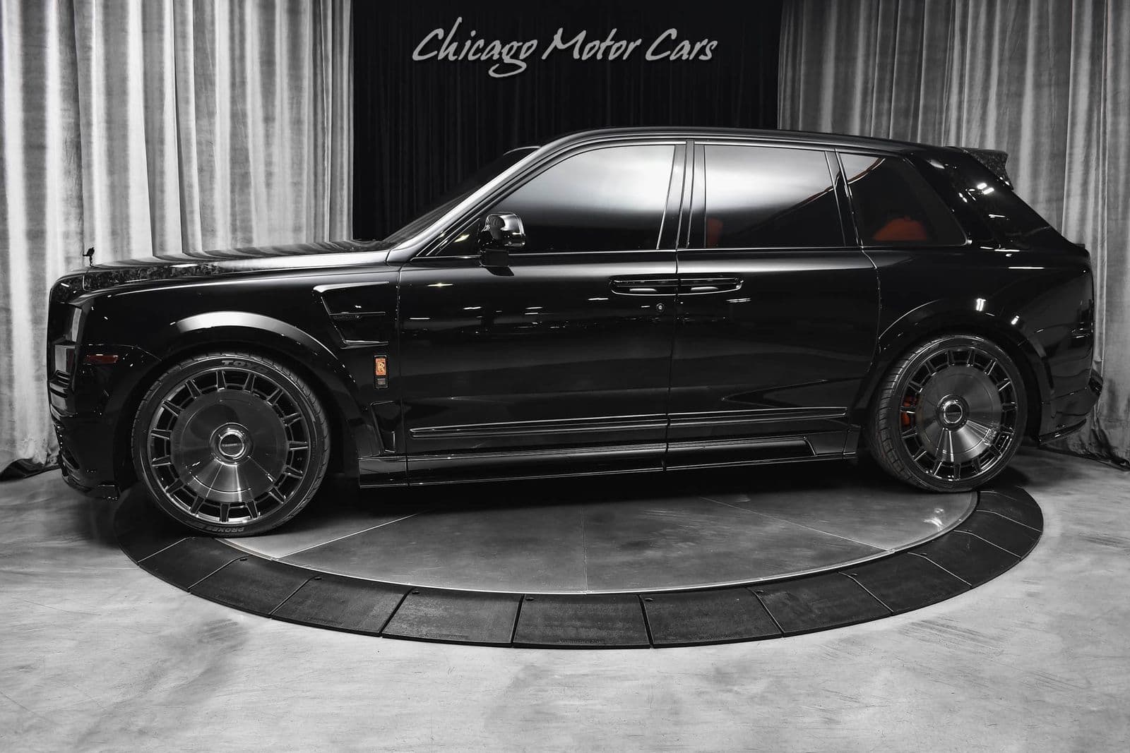 2022 ROLLS-ROYCE CULLINAN Base