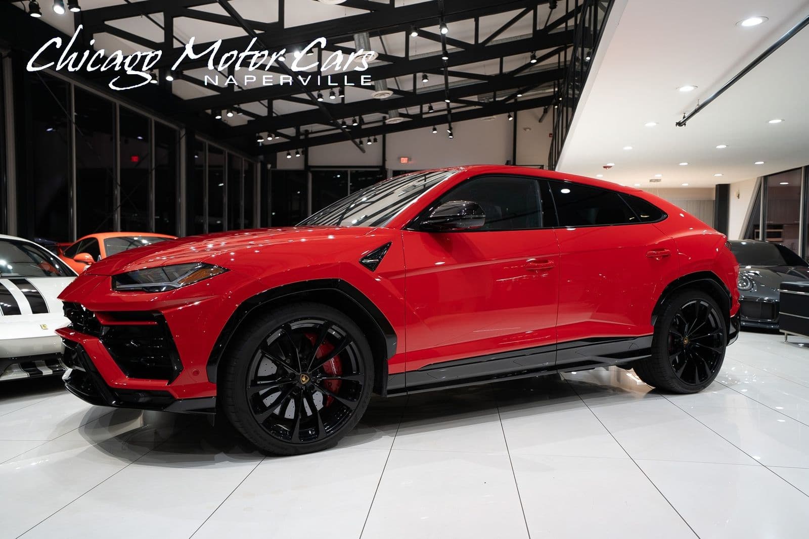 2022 LAMBORGHINI URUS Base