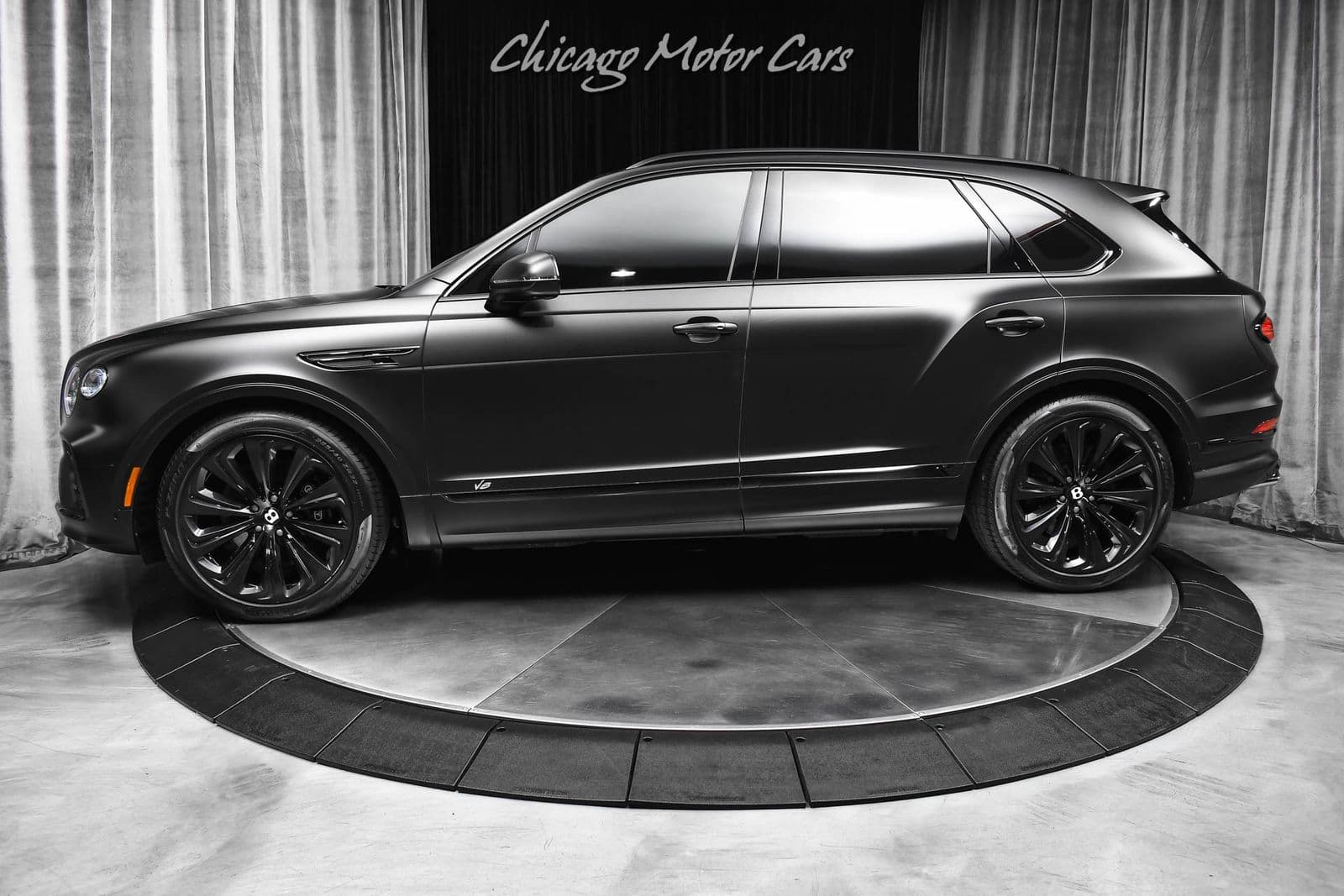 2021 BENTLEY BENTAYGA V8